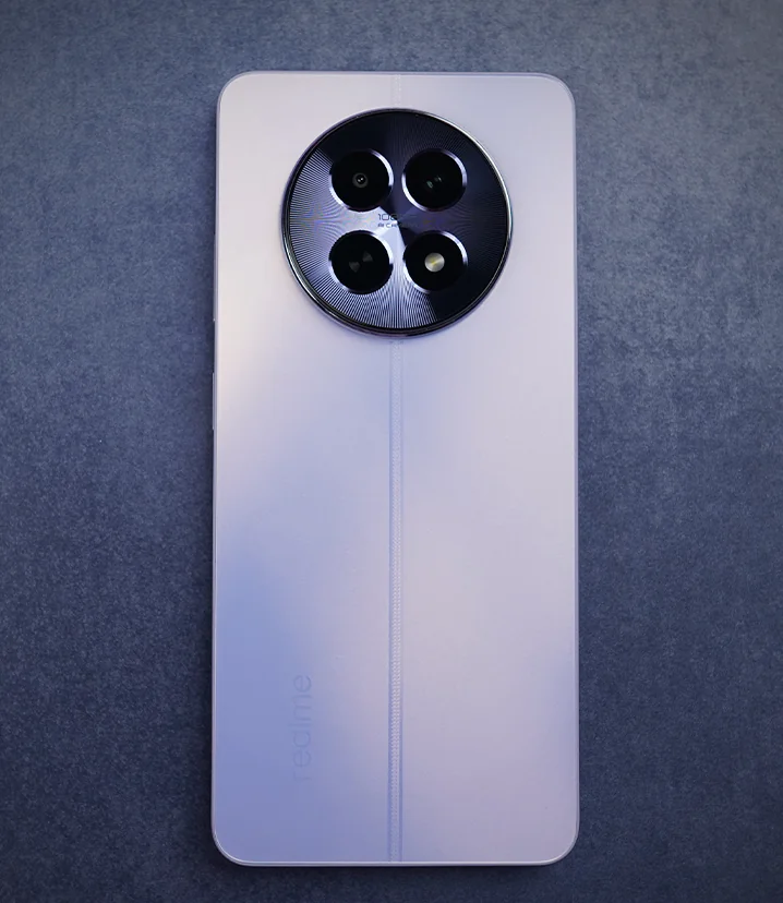realme 12