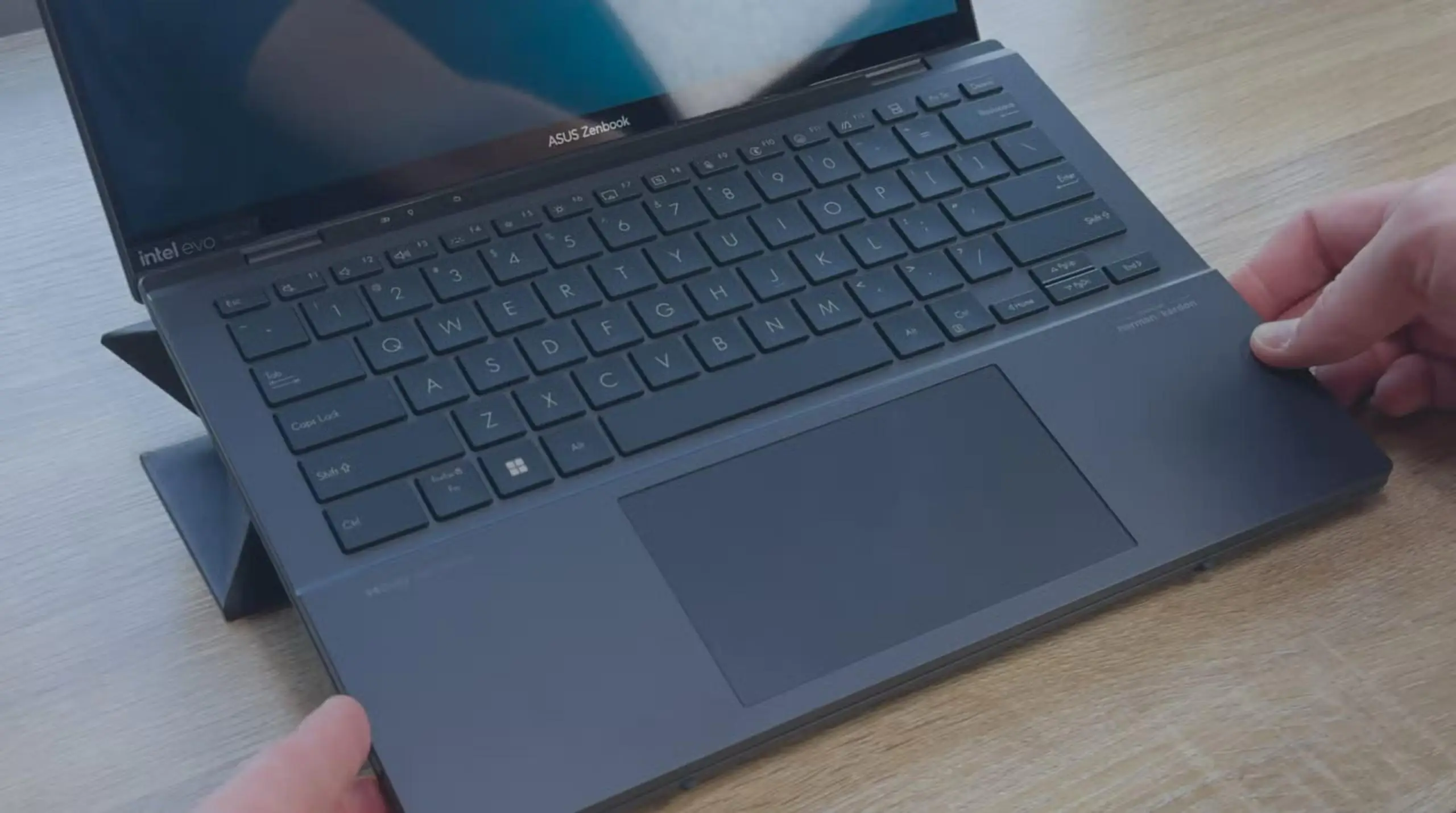 Zenbook Duo (2024) UX8406