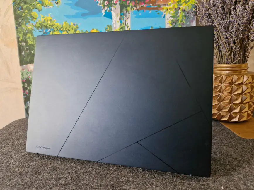 ASUS Zenbook 14 OLED