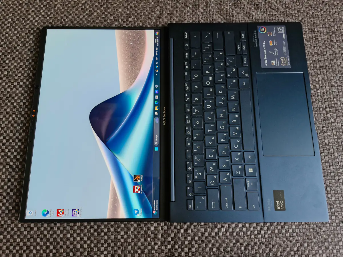 ASUS Zenbook 14 OLED