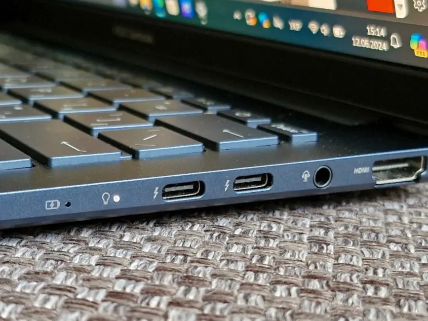 ASUS Zenbook 14 OLED