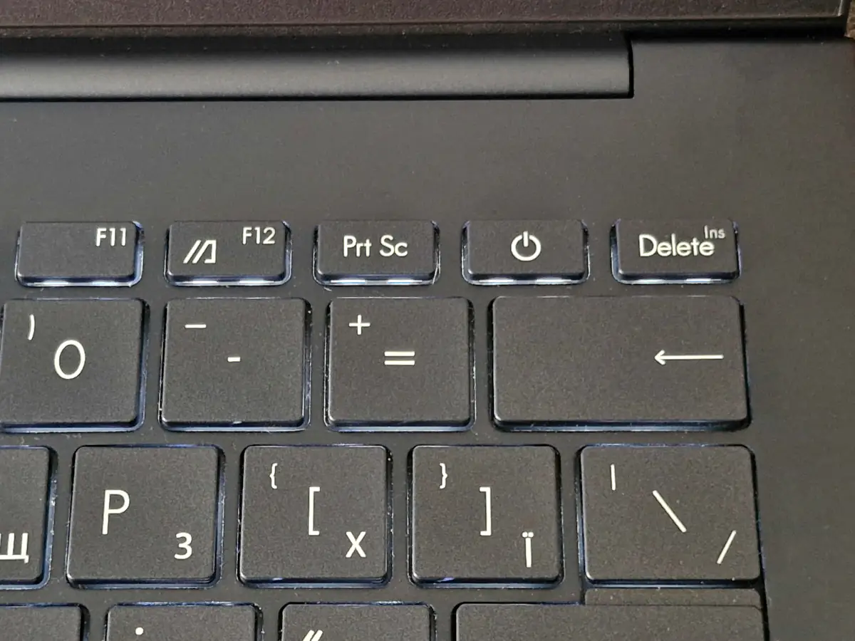 ASUS Zenbook 14 OLED