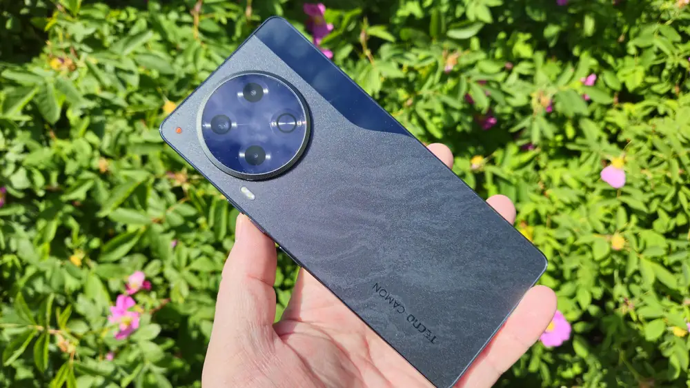 TECNO CAMON 30