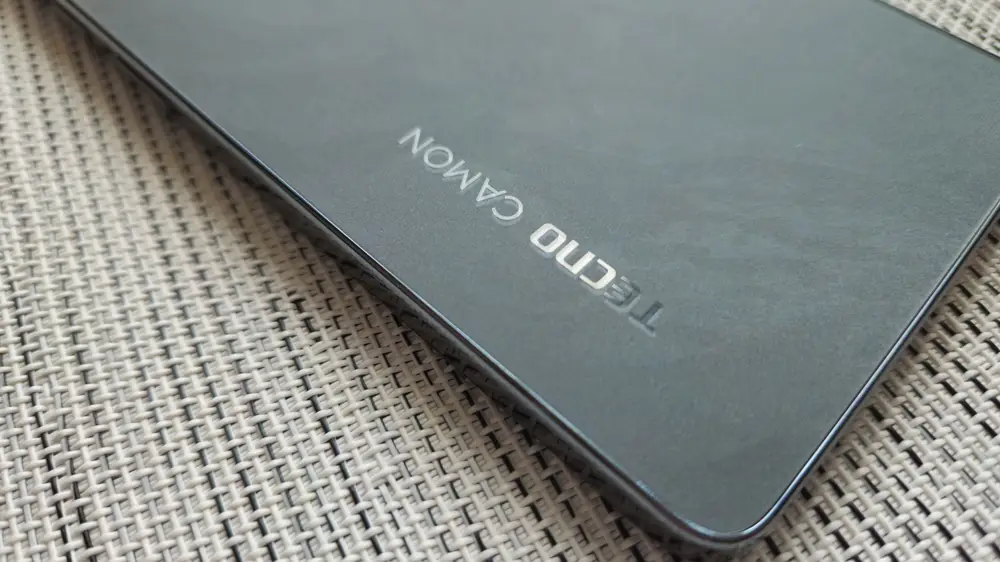 TECNO CAMON 30