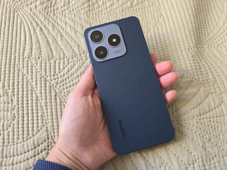 realme C63