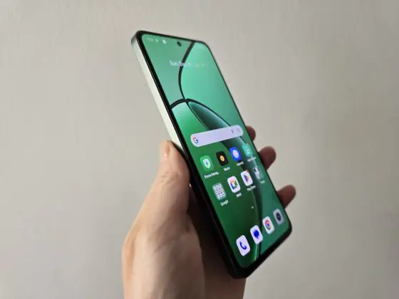 realme 12 screen