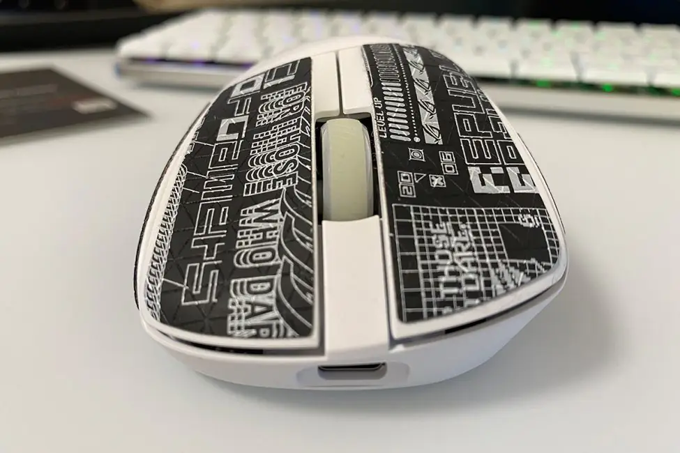 ASUS ROG 马来短剑 Ace