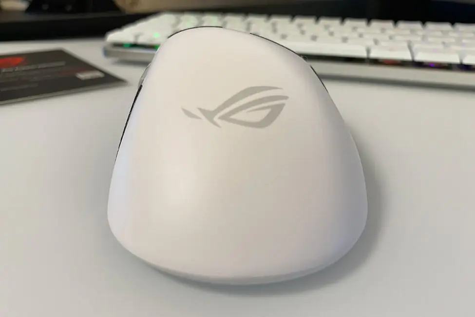 ASUS ROG 马来短剑 Ace
