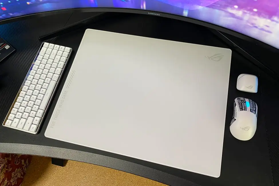 ASUS ROG 月长石 Ace L
