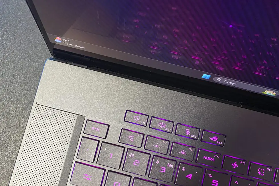 ASUS ROG Zéphyrus G16 2024 (GU605MI-QR064W)