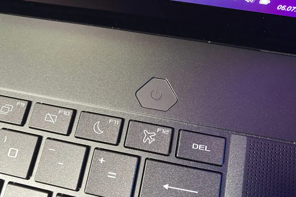 ASUS ROG Zéphyrus G16 2024 (GU605MI-QR064W)