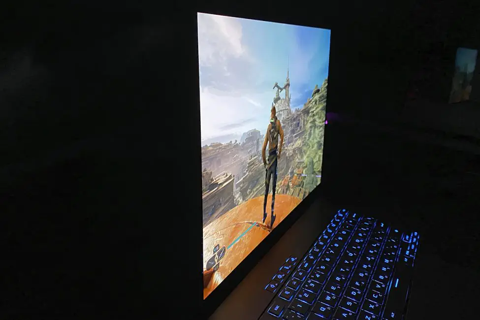 ASUS ROG Zéphyrus G16 2024 (GU605MI-QR064W)