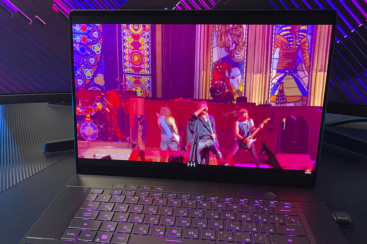 ASUS ROG Zéphyrus G16 2024 (GU605MI-QR064W)