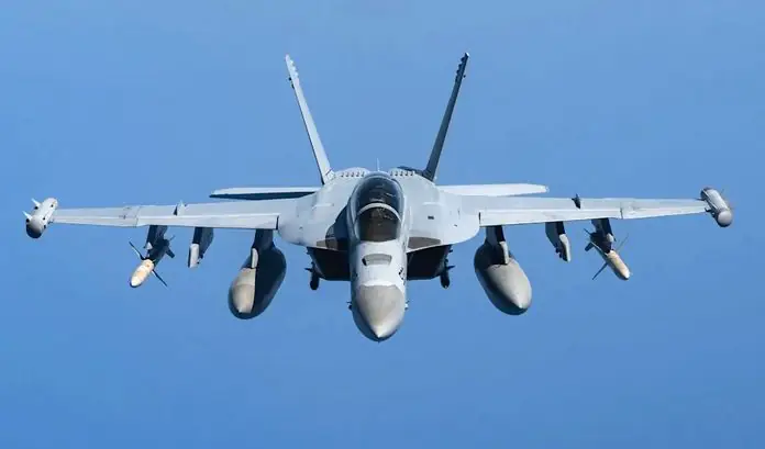 США оснащують літак EA-18G системами встановлення завад нового покоління