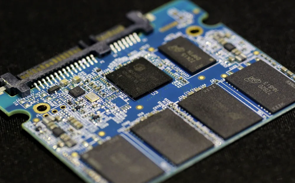 RAM LPDDR 和 eMMC
