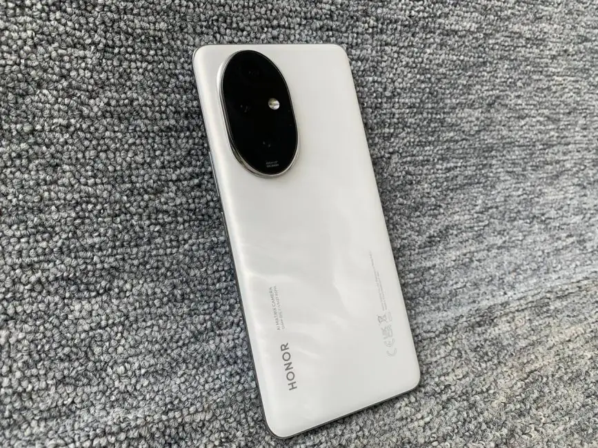 HONOR 200 Pro