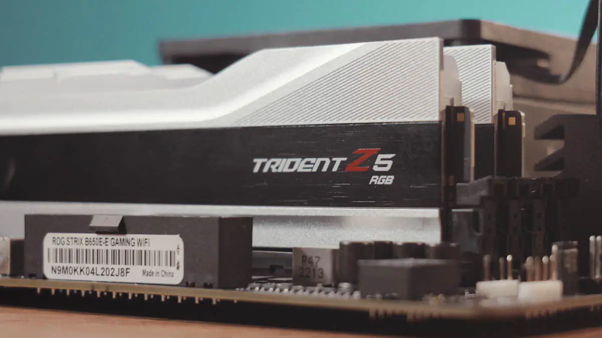 G.Skill 三叉戟 Z5 RGB DDR5-6000 32GB