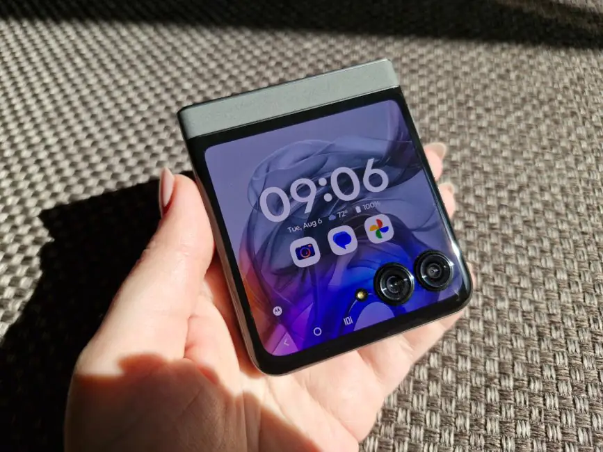 Motorola Razr 50