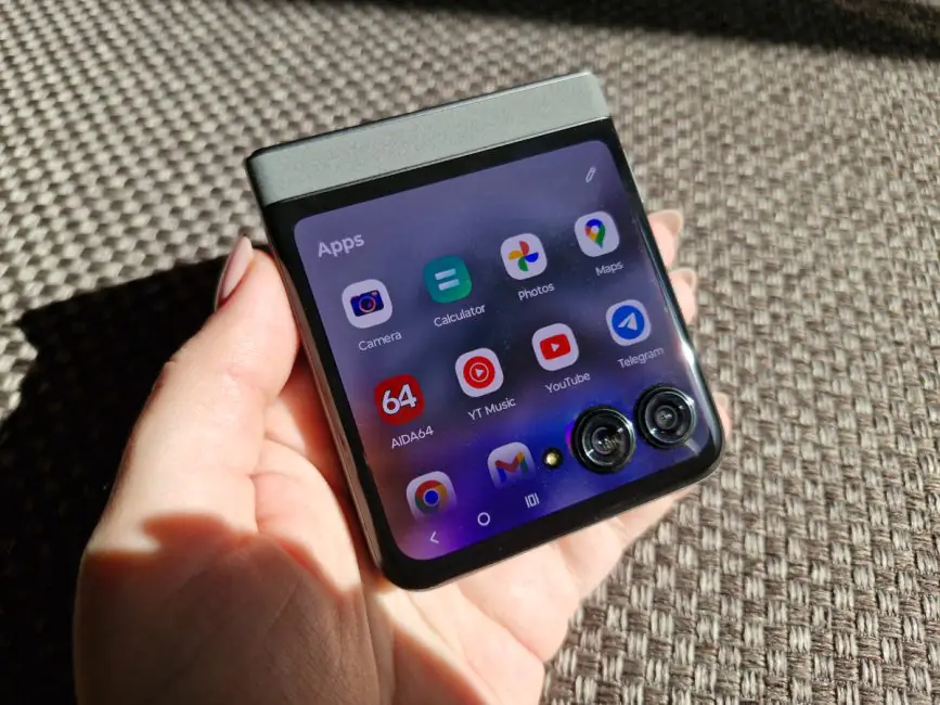 Motorola Razr 50