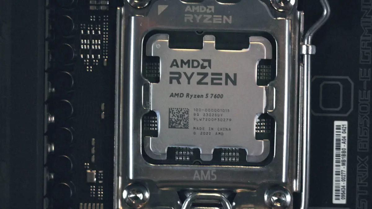 AMD Ryzen 5 7600