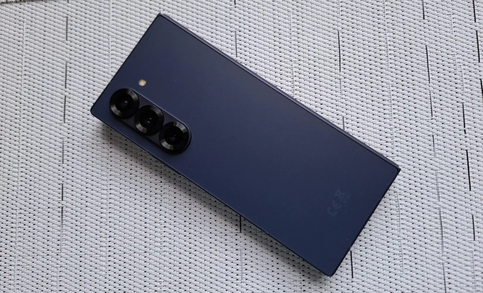 Samsung Galaxy Атираа6