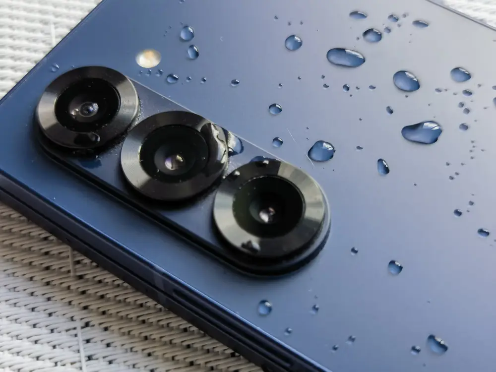 Samsung Galaxy Атираа6