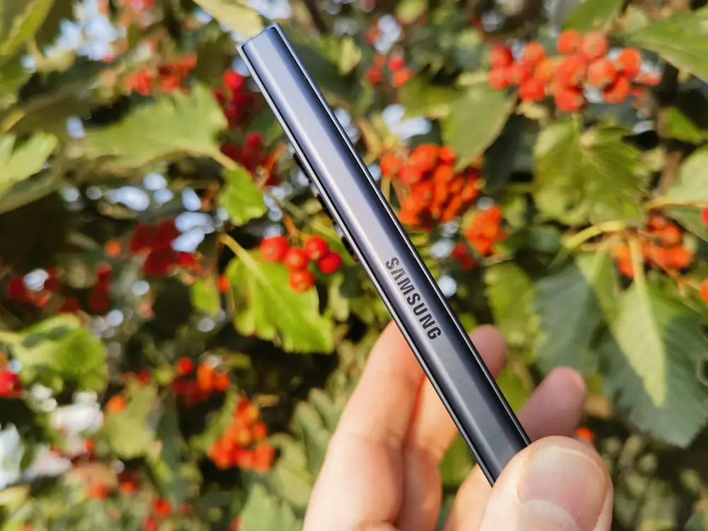 Samsung Galaxy Атираа6