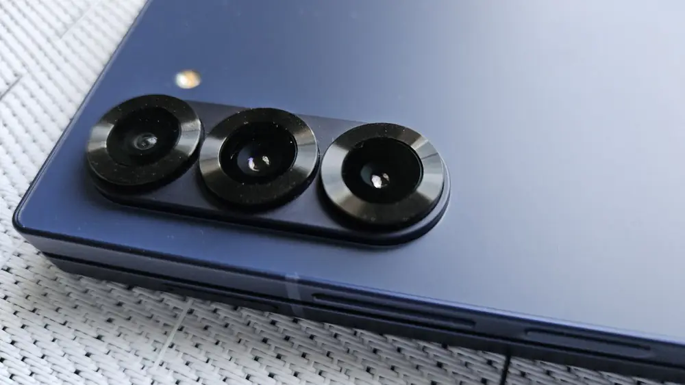Samsung Galaxy Атираа6