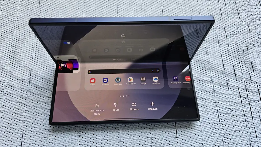 Samsung Galaxy Атираа6