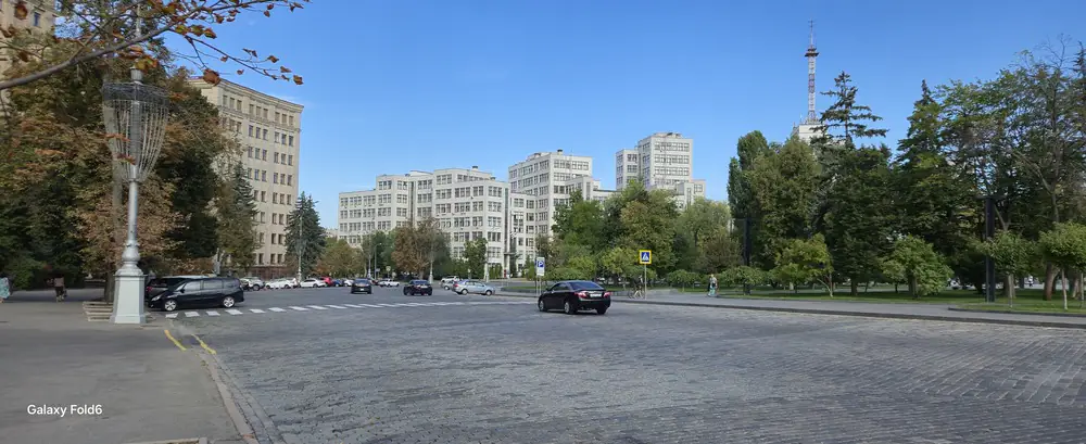 Samsung Galaxy Атираа6