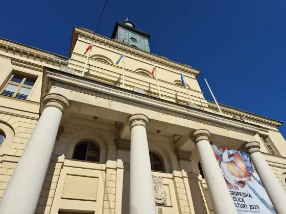 Samsung Galaxy S24 FE зураг