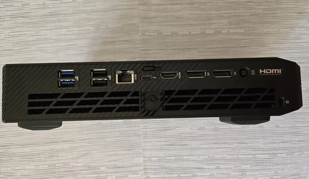 ASUS ROG 970年NUC