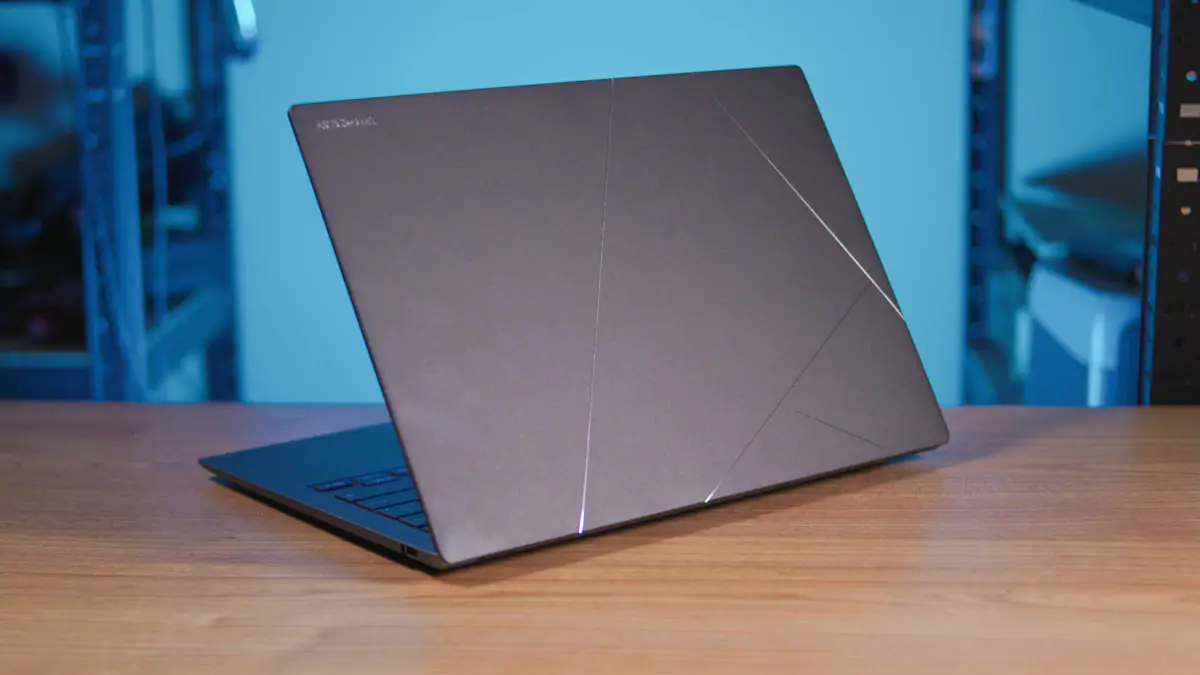 ASUS ZenBook S14 UX5406SA