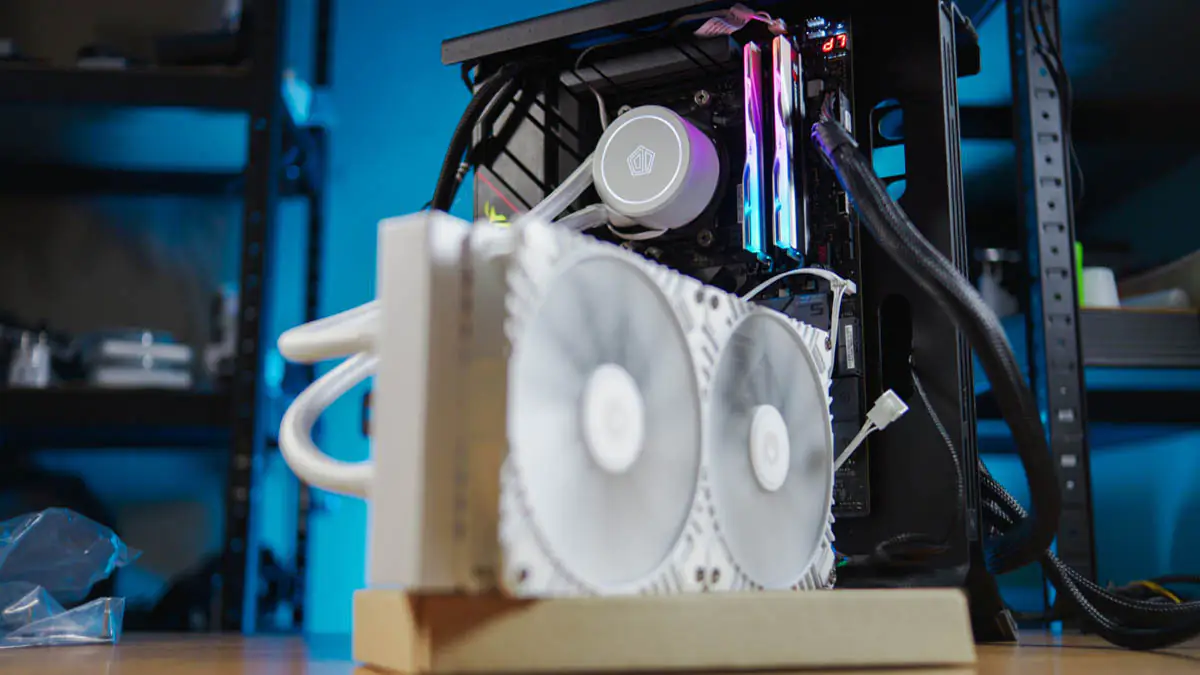 ID-冷却 FX280 标题