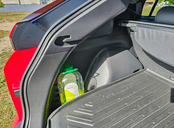 Mitsubishi Eclipse Cross - luggage compartment