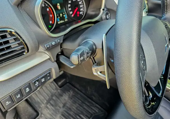 Mitsubishi Eclipse Cross - steering wheel