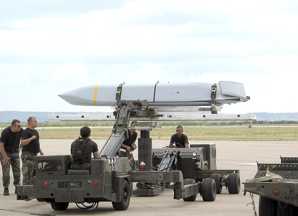 AGM-158 JASSM ミサイル