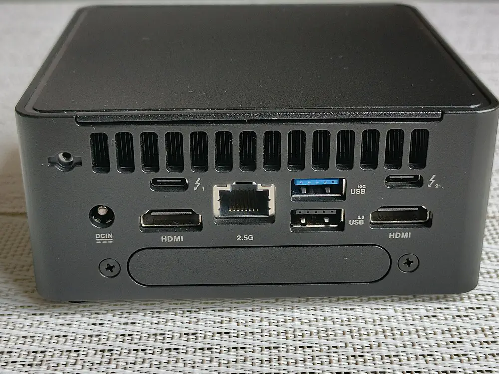 ASUS NUC 14 专业版