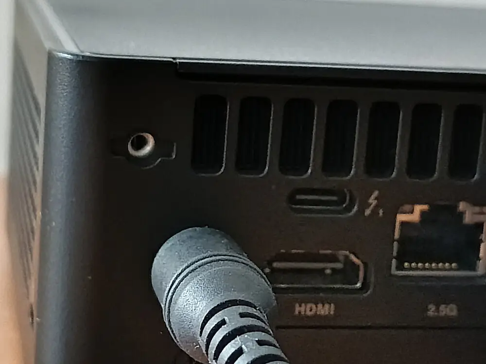 ASUS NUC 14 专业版