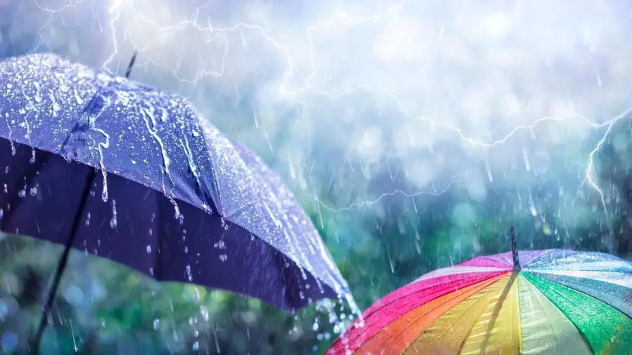 用闪电制造雨声