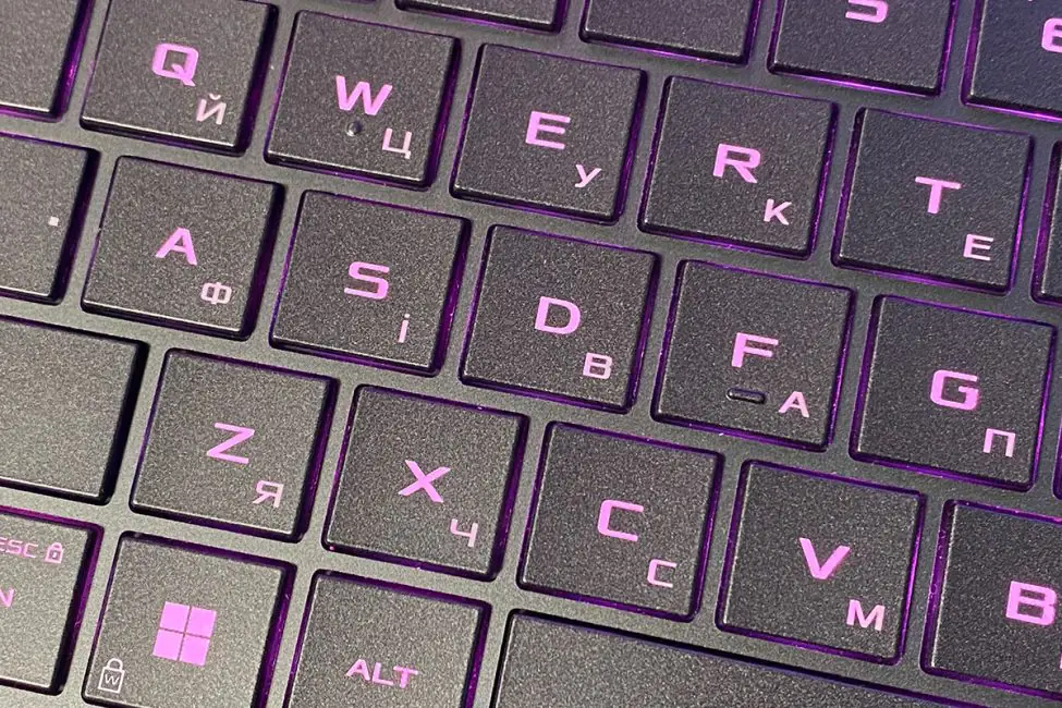 ASUS ROG Zephyrus G16 2024 (GA605WI-QR107X)
