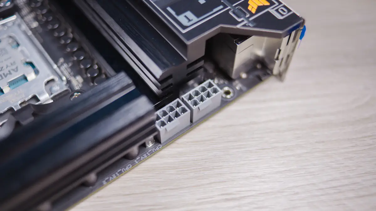 ASUS TUF Gaming X870-Plus Wi-Fi