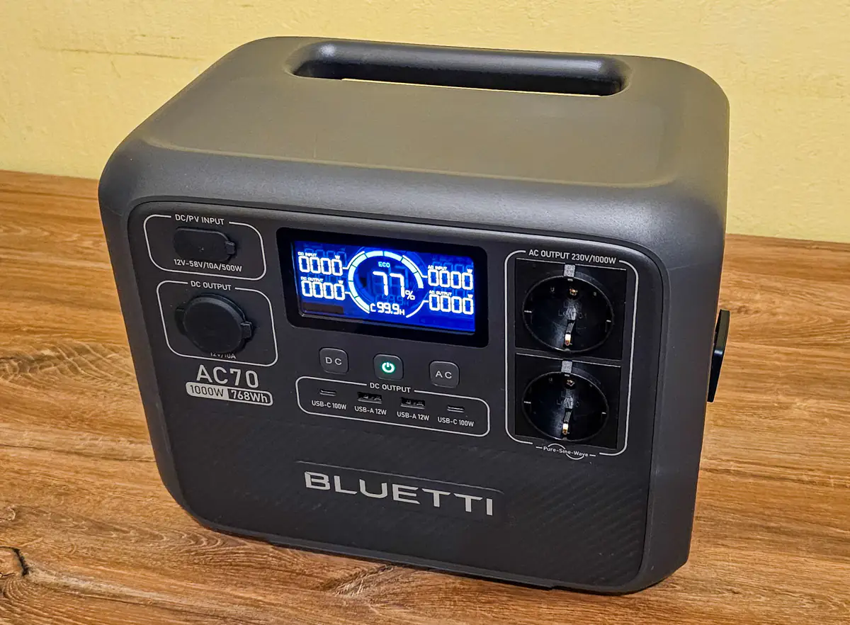 BLUETTI AC70