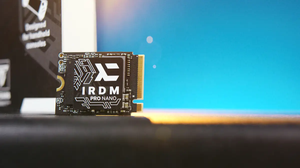 IRDM Pro 纳米 1TB