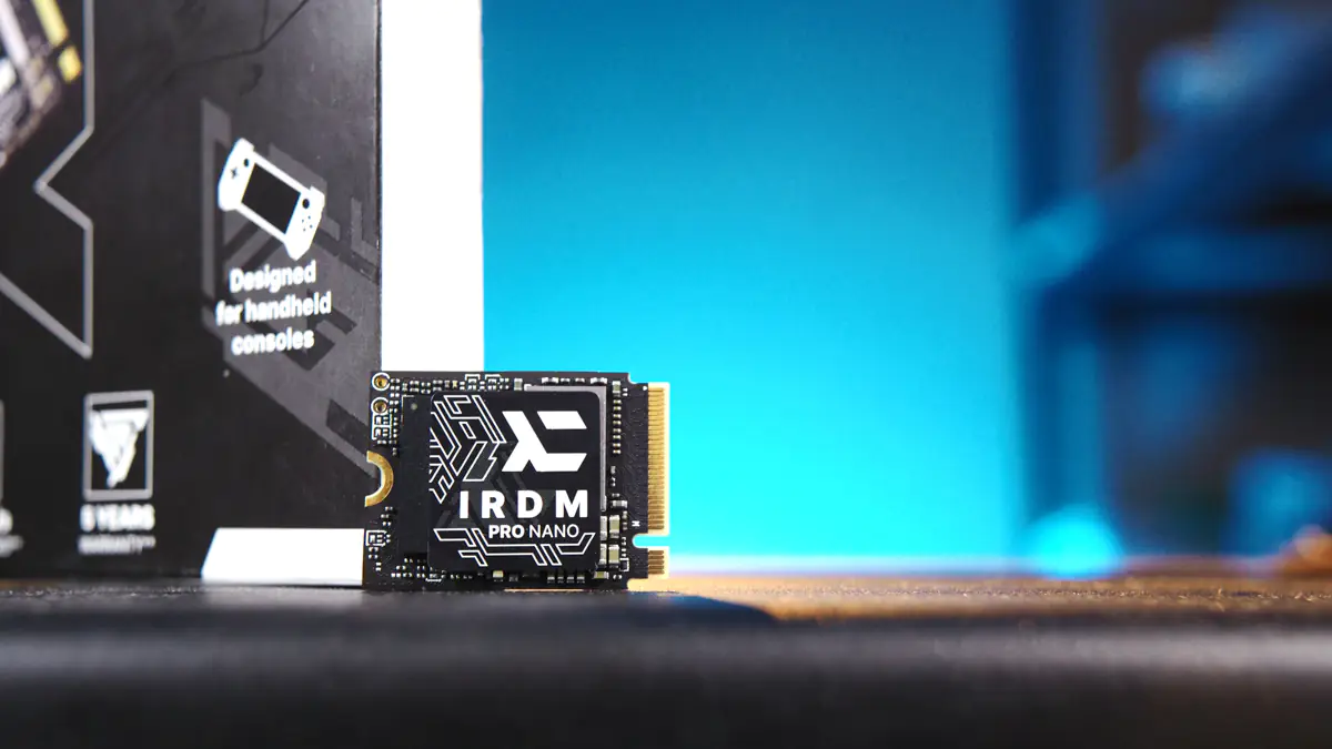 IRDM Pro 纳米 1TB