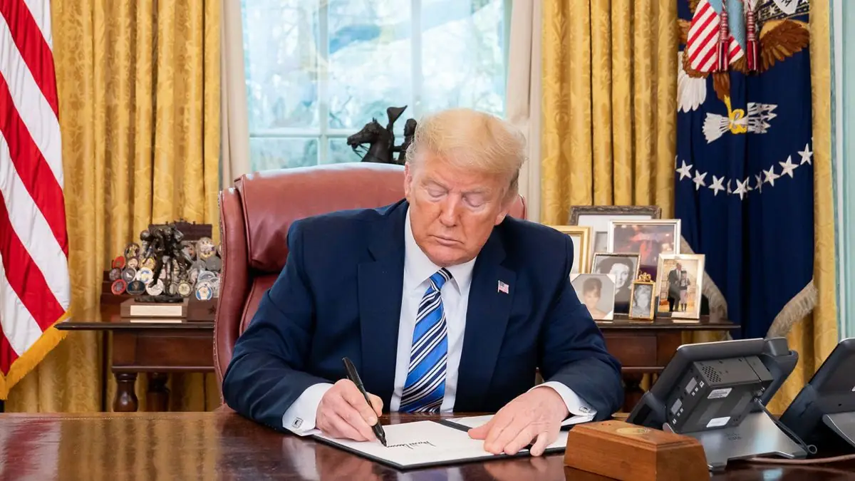 Трамп