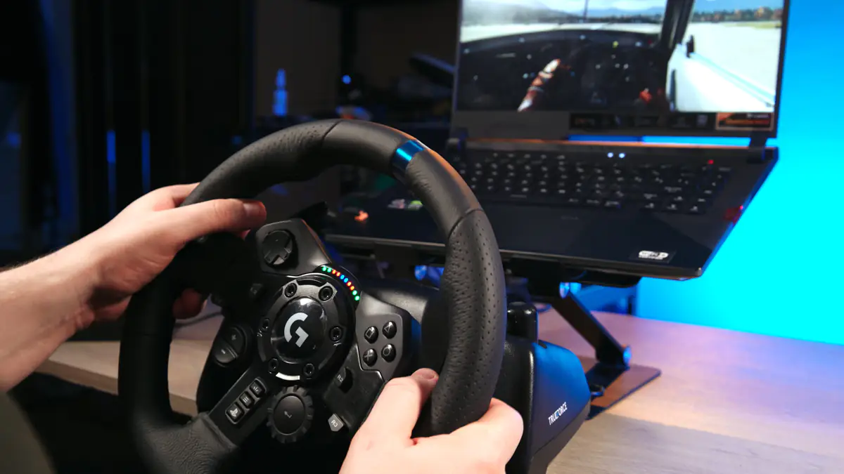 Logitech G923