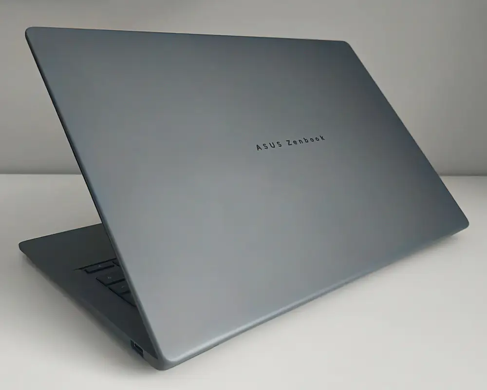 ASUS Zenbook A14
