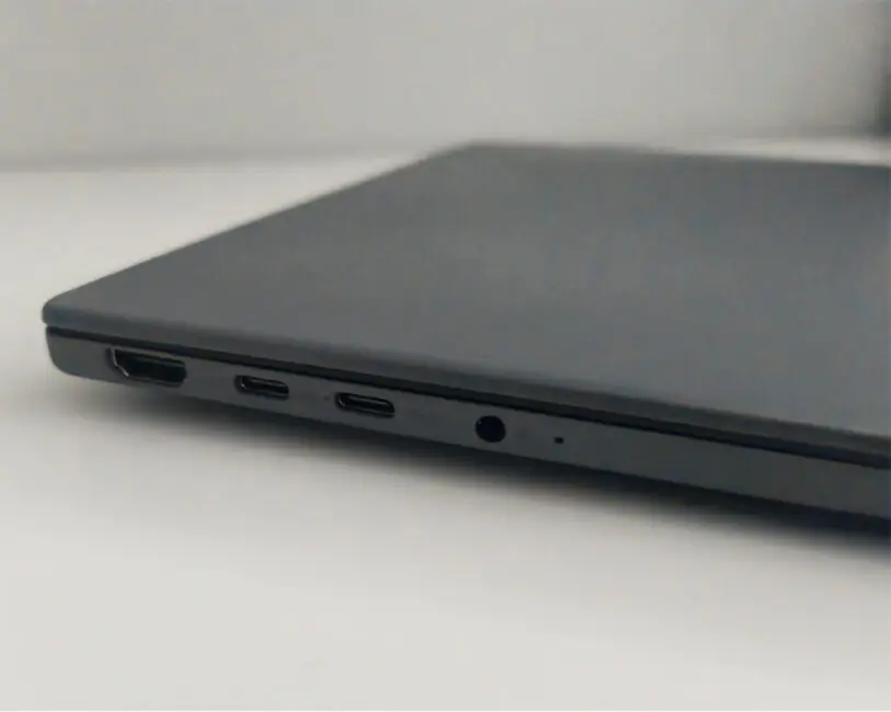 ASUS Zenbook Ports A14