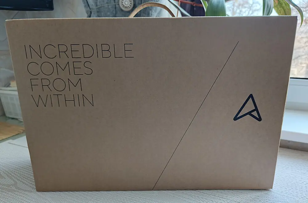 ASUS Zenbook DUO 2025